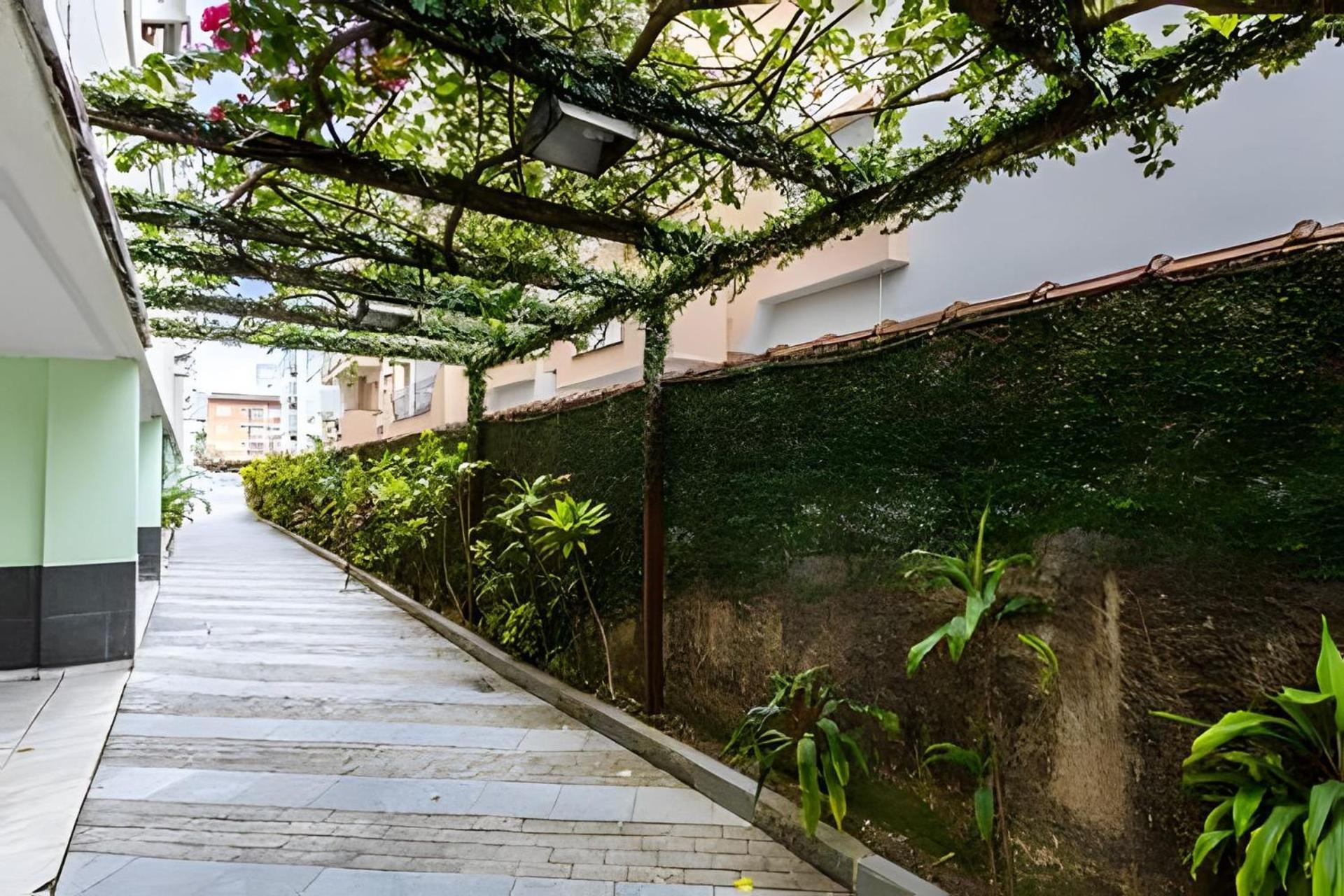 Apto Na Enseada Excelente Localizacao, 500M Da Praia, Garagem, Ar Condicionado Portaria 24 Horas Гуаружа Экстерьер фото